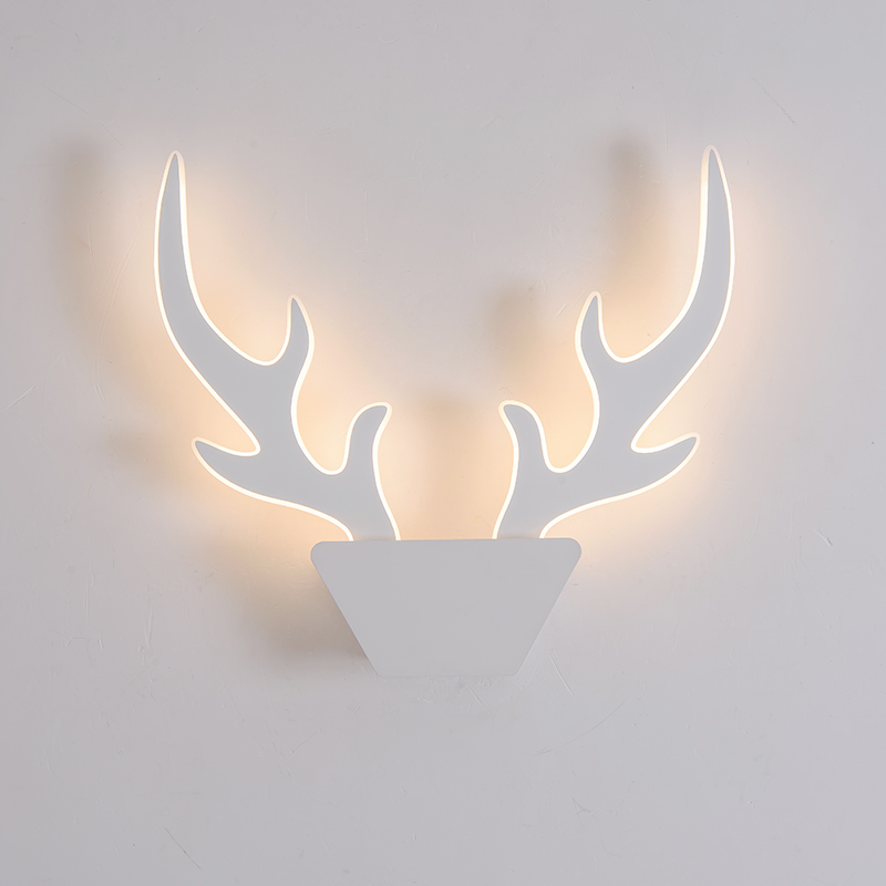 침실을위한 똑똑한 통제를 가진 Zhongshan 예술 사슴 디자인 LED 벽 빛